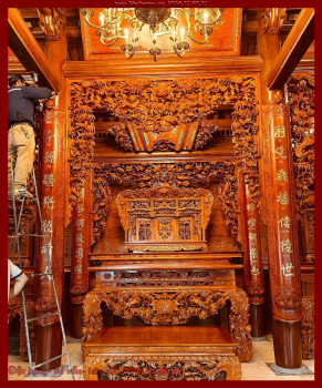 Bàn thờ gỗ gõ đỏ hiện đại